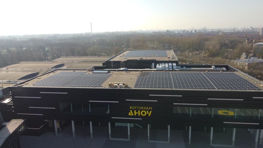 Mooi project van 2450 zonnepanelen opgeleverd in opdracht van SolarPartners